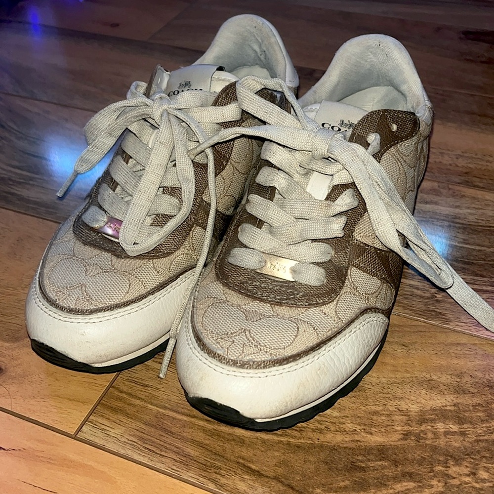 Woman’s Size 5 Coach Shoes